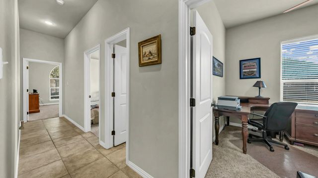 8228 Fall Crest Drive, Fort Worth, TX 76053