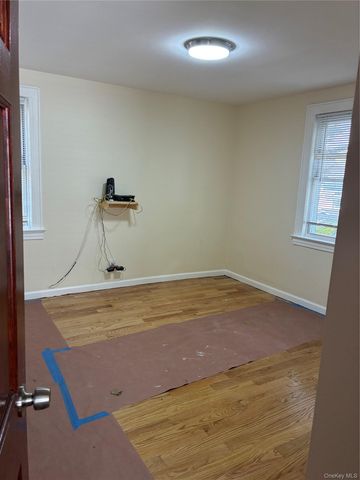 205-15 111TH AVE, Saint Albans, NY 11412