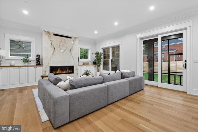 7113 FAIRFAX RD, Bethesda, MD 20814