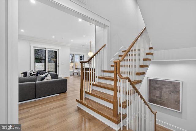 7113 FAIRFAX RD, Bethesda, MD 20814