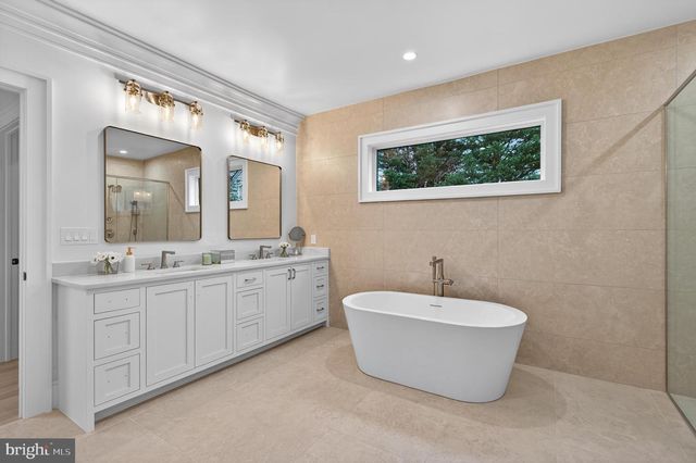 7113 FAIRFAX RD, Bethesda, MD 20814