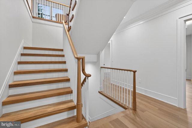 7113 FAIRFAX RD, Bethesda, MD 20814