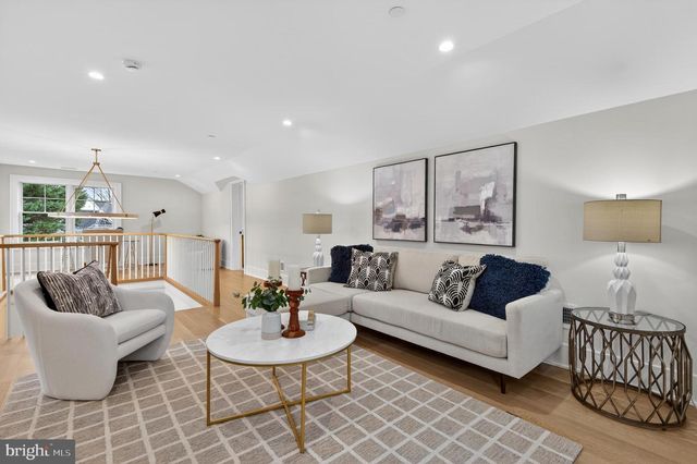 7113 FAIRFAX RD, Bethesda, MD 20814