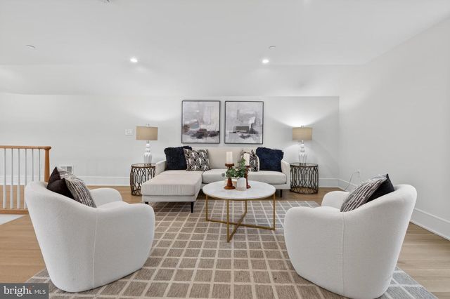 7113 FAIRFAX RD, Bethesda, MD 20814