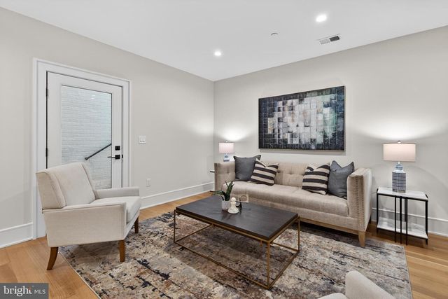 7113 FAIRFAX RD, Bethesda, MD 20814