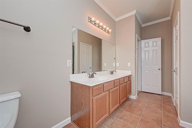 2914 Legends Knoll Drive, Spring, TX 77386