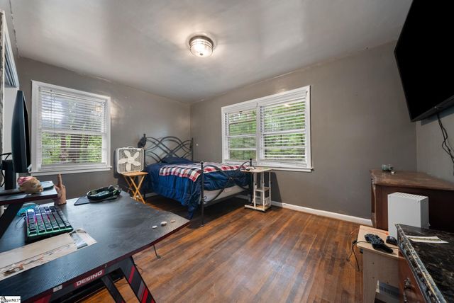 1020 Woodburn Road, Spartanburg, SC 29302