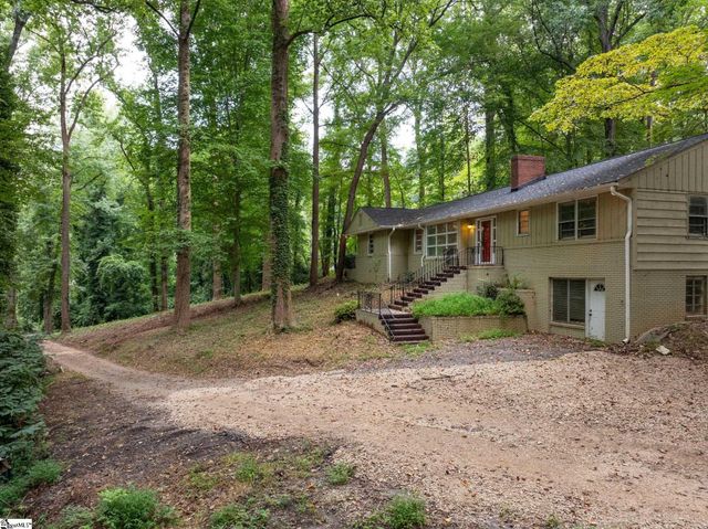 1020 Woodburn Road, Spartanburg, SC 29302