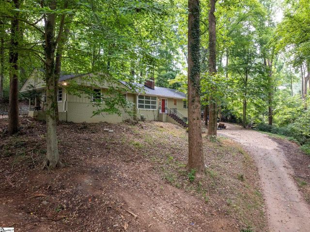 1020 Woodburn Road, Spartanburg, SC 29302
