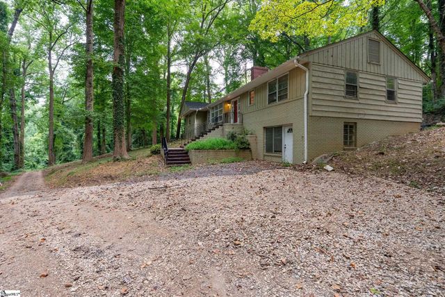 1020 Woodburn Road, Spartanburg, SC 29302