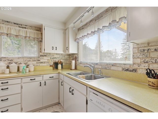 1386 RICHARDSON Rd, Myrtle Creek, OR 97457