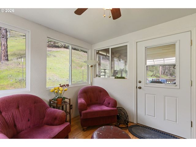 1386 RICHARDSON Rd, Myrtle Creek, OR 97457