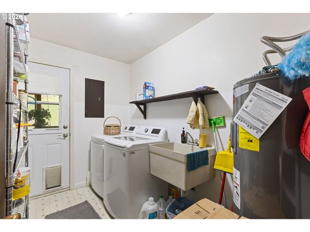 1386 RICHARDSON Rd, Myrtle Creek, OR 97457