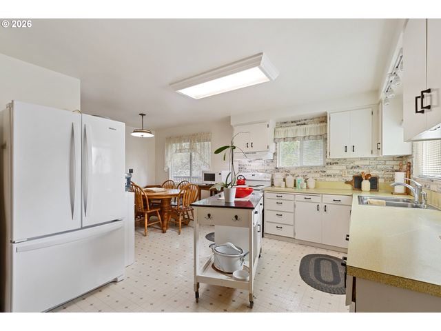 1386 RICHARDSON Rd, Myrtle Creek, OR 97457