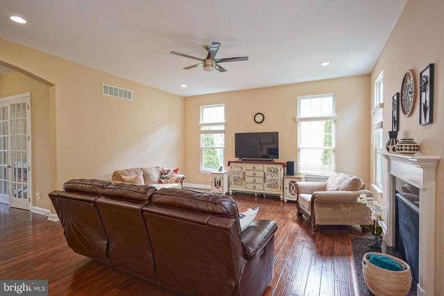 127 STARBOARD WAY, Mount Laurel, NJ 08054