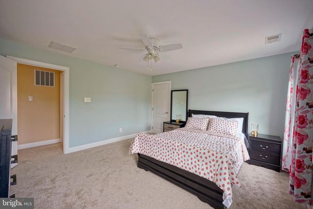 127 STARBOARD WAY, Mount Laurel, NJ 08054