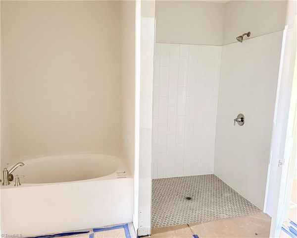 1102 Beeson Court, Clemmons, NC 27012