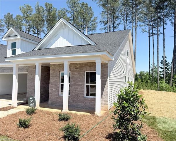1102 Beeson Court, Clemmons, NC 27012