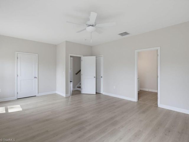 1102 Beeson Court, Clemmons, NC 27012