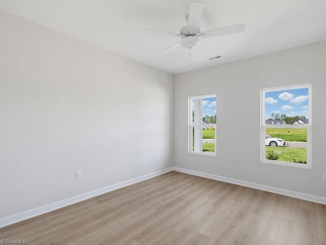 1102 Beeson Court, Clemmons, NC 27012