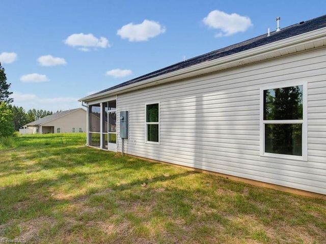 1102 Beeson Court, Clemmons, NC 27012