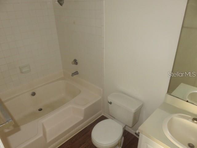 4115 CHATHAM OAK COURT 211, Tampa, FL 33624