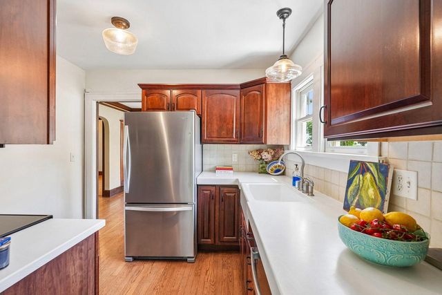 834 S Silver Lake STREET, Oconomowoc, WI 53066