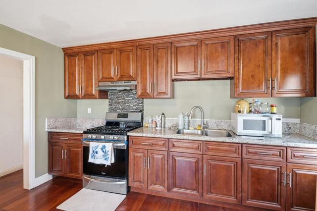 36 Pine Street, Salinas, CA 93901