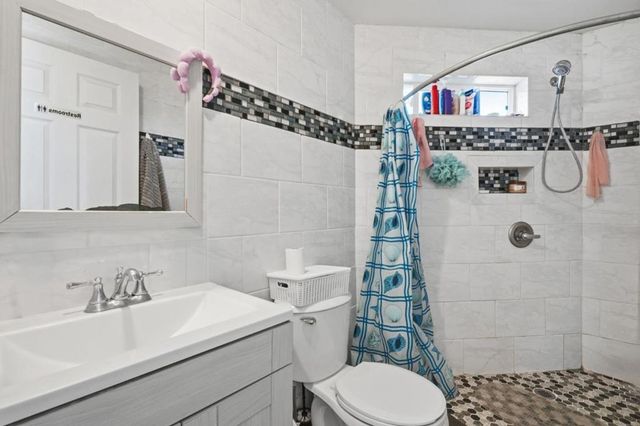 36 Pine Street, Salinas, CA 93901