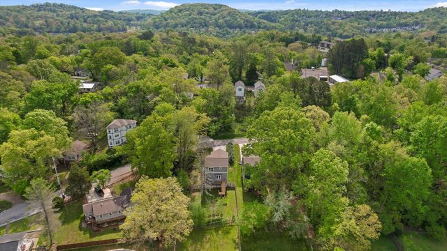 512 Hedgewood Drive, Chattanooga, TN 37405