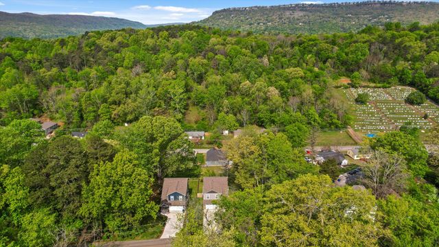 512 Hedgewood Drive, Chattanooga, TN 37405