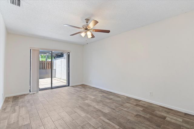 2035 SW 24TH Circle, Boynton Beach, FL 33426