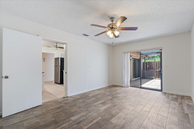 2035 SW 24TH Circle, Boynton Beach, FL 33426
