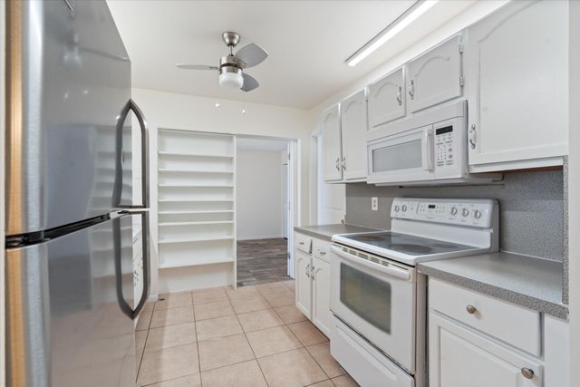 2035 SW 24TH Circle, Boynton Beach, FL 33426