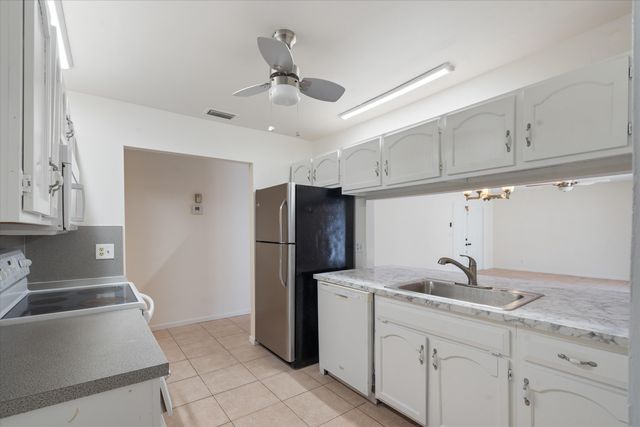 2035 SW 24TH Circle, Boynton Beach, FL 33426
