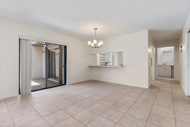 2035 SW 24TH Circle, Boynton Beach, FL 33426