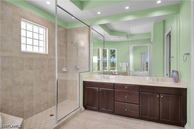 1418 Borghese LN 201, Naples, FL 34114