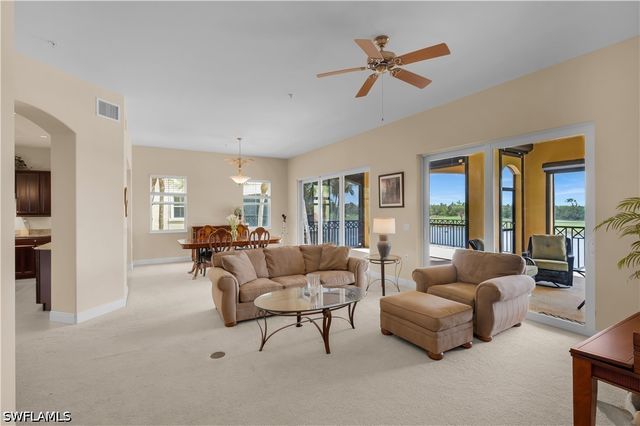 1418 Borghese LN 201, Naples, FL 34114