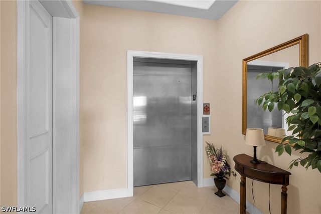 1418 Borghese LN 201, Naples, FL 34114