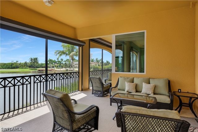 1418 Borghese LN 201, Naples, FL 34114