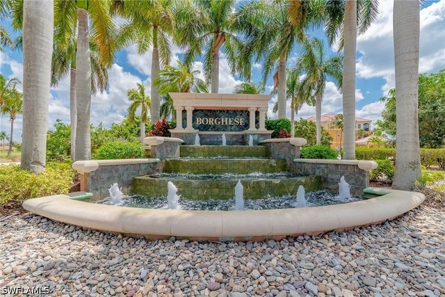1418 Borghese LN 201, Naples, FL 34114