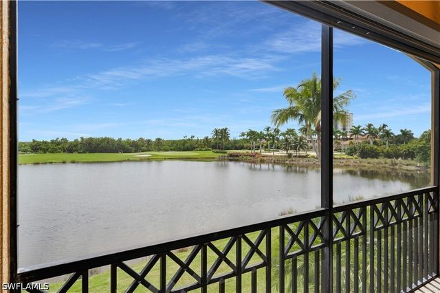 1418 Borghese LN 201, Naples, FL 34114