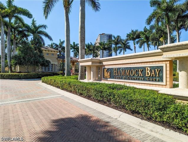 1418 Borghese LN 201, Naples, FL 34114