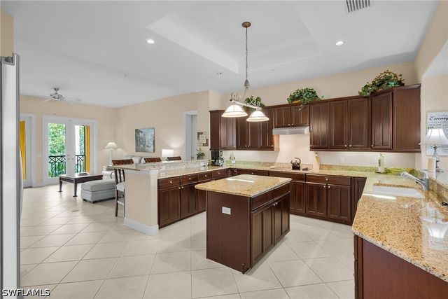 1418 Borghese LN 201, Naples, FL 34114