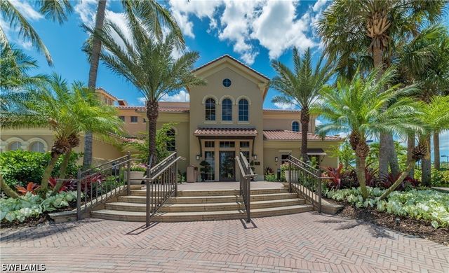 1418 Borghese LN 201, Naples, FL 34114