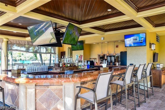 1418 Borghese LN 201, Naples, FL 34114