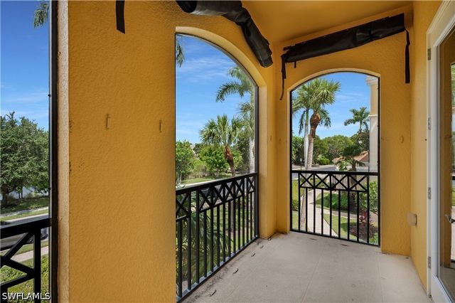 1418 Borghese LN 201, Naples, FL 34114
