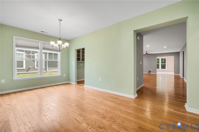 10404 Chickahominy Falls Ln, Glen Allen, VA 23059