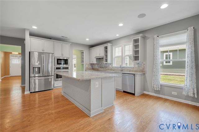 10404 Chickahominy Falls Ln, Glen Allen, VA 23059