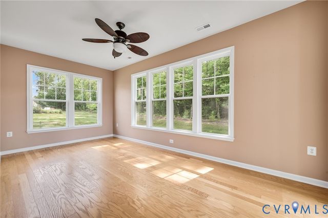 10404 Chickahominy Falls Ln, Glen Allen, VA 23059